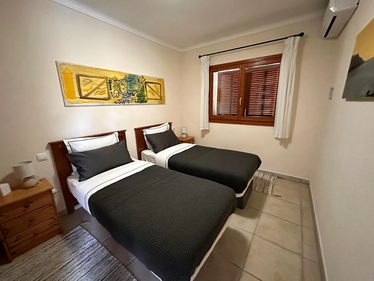 Villa Sanchez In Strandnahe Mit Pool, Jacuzzi, Klima, Wifi, Gas Bbq Santanyi 0*,  Spain